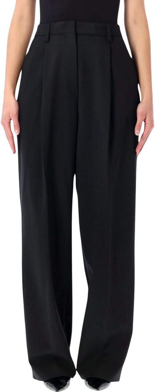 The Latest C-Axel Nero Zwart