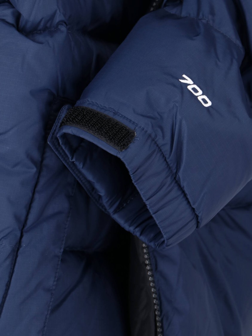 The North Face Fitted Women's Jacket With High Collar And Zipper Closure Blauw