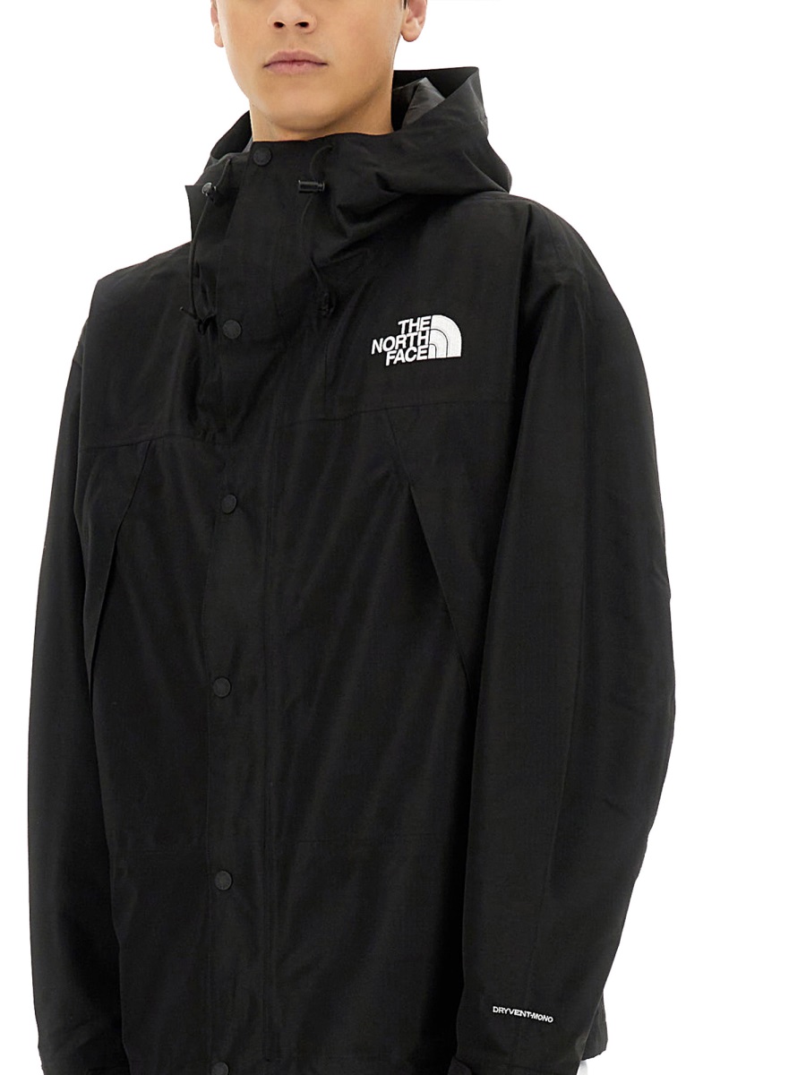 The North Face Mountain Hooded Multi Pockets Jacket Zwart
