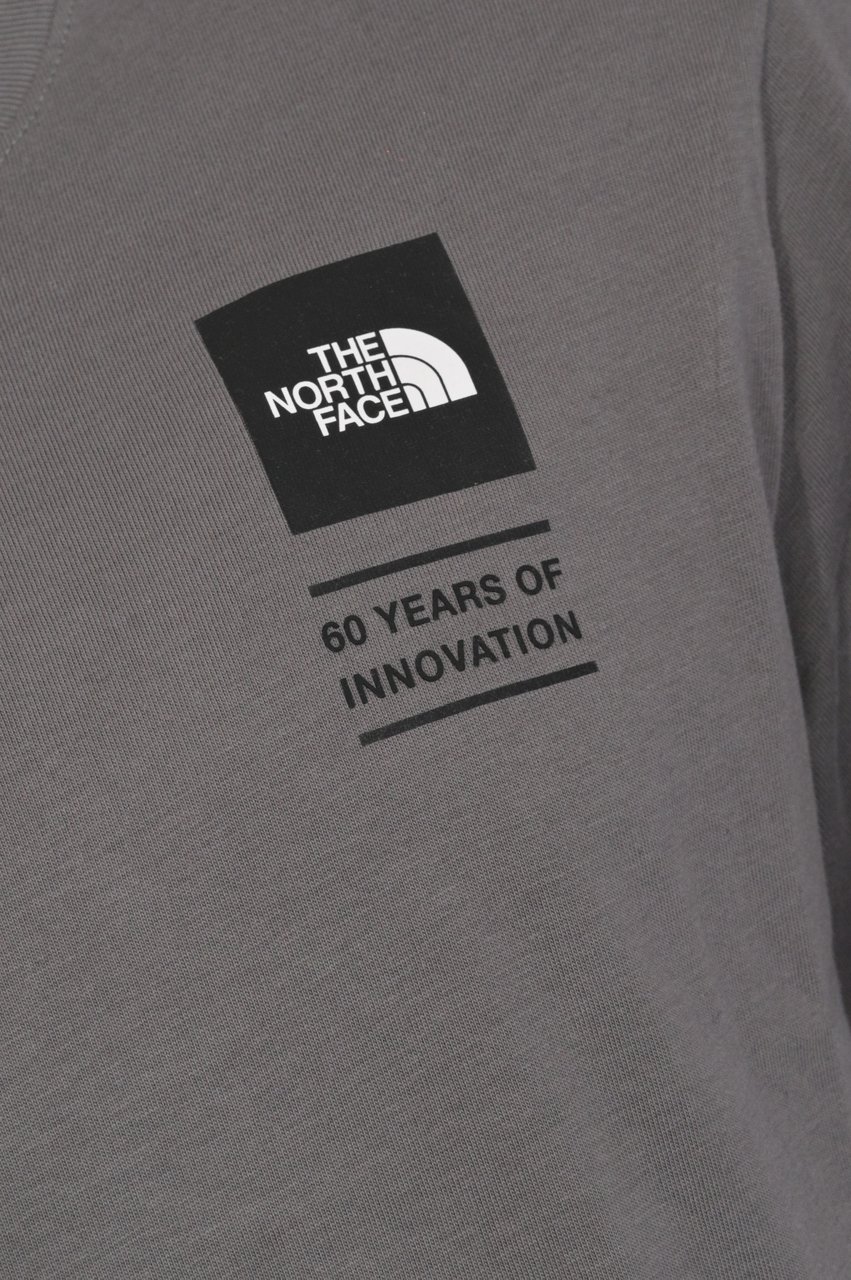The North Face T-Shirts And Polos Smoked Pearl Grijs