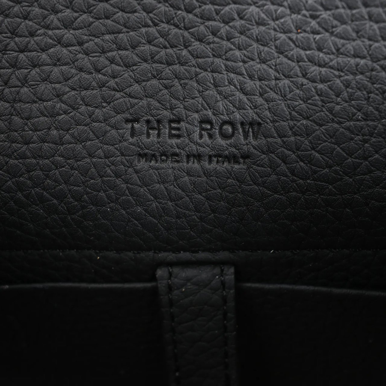 The Row The Row Soft Margaux 10 Leather 2Way Handbag in Black Zwart