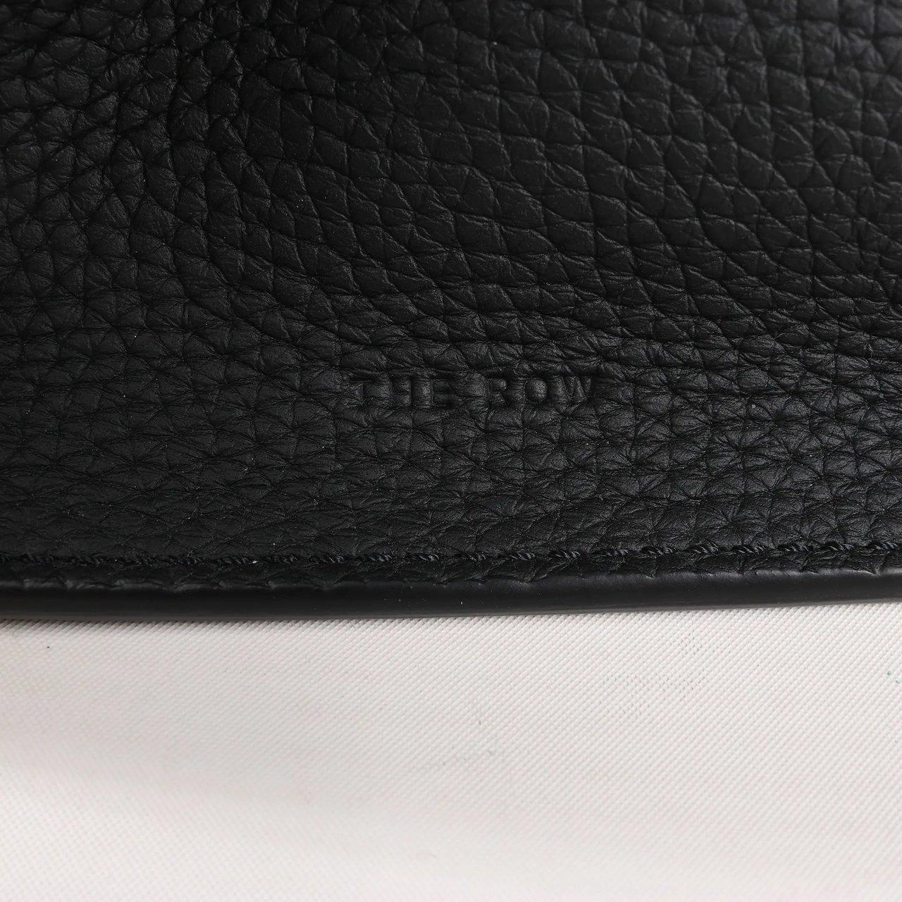 The Row The Row Soft Margaux 10 Leather 2Way Handbag in Black Zwart