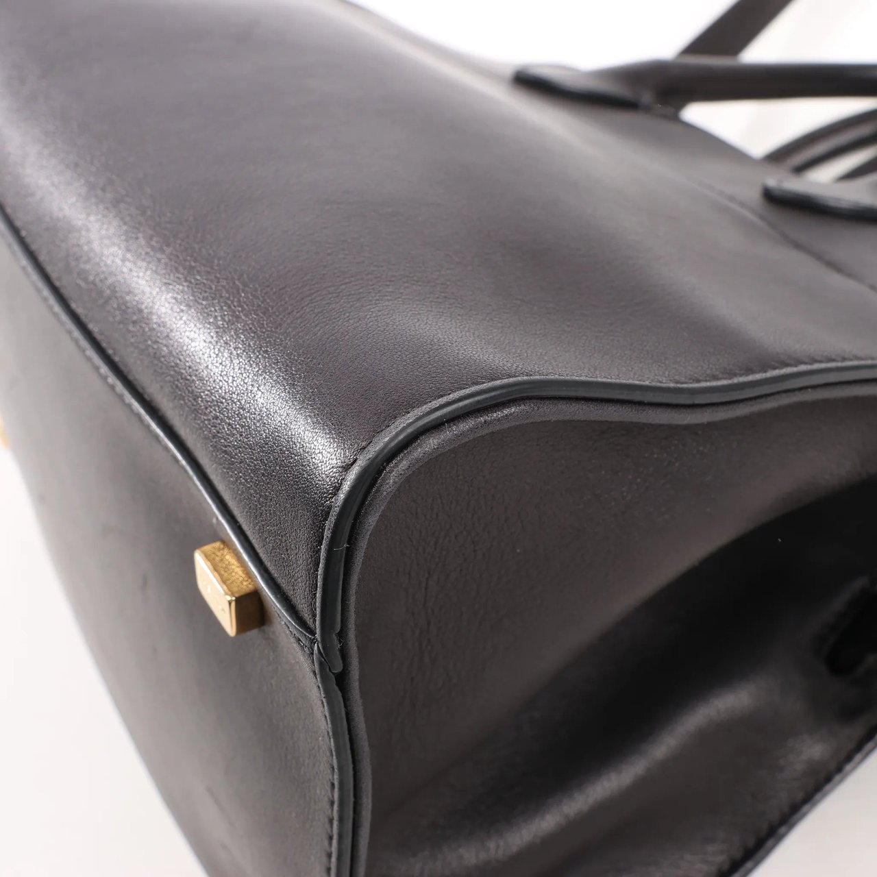 The Row The Row Soft Margaux 10 Leather 2Way Handbag in Black Zwart