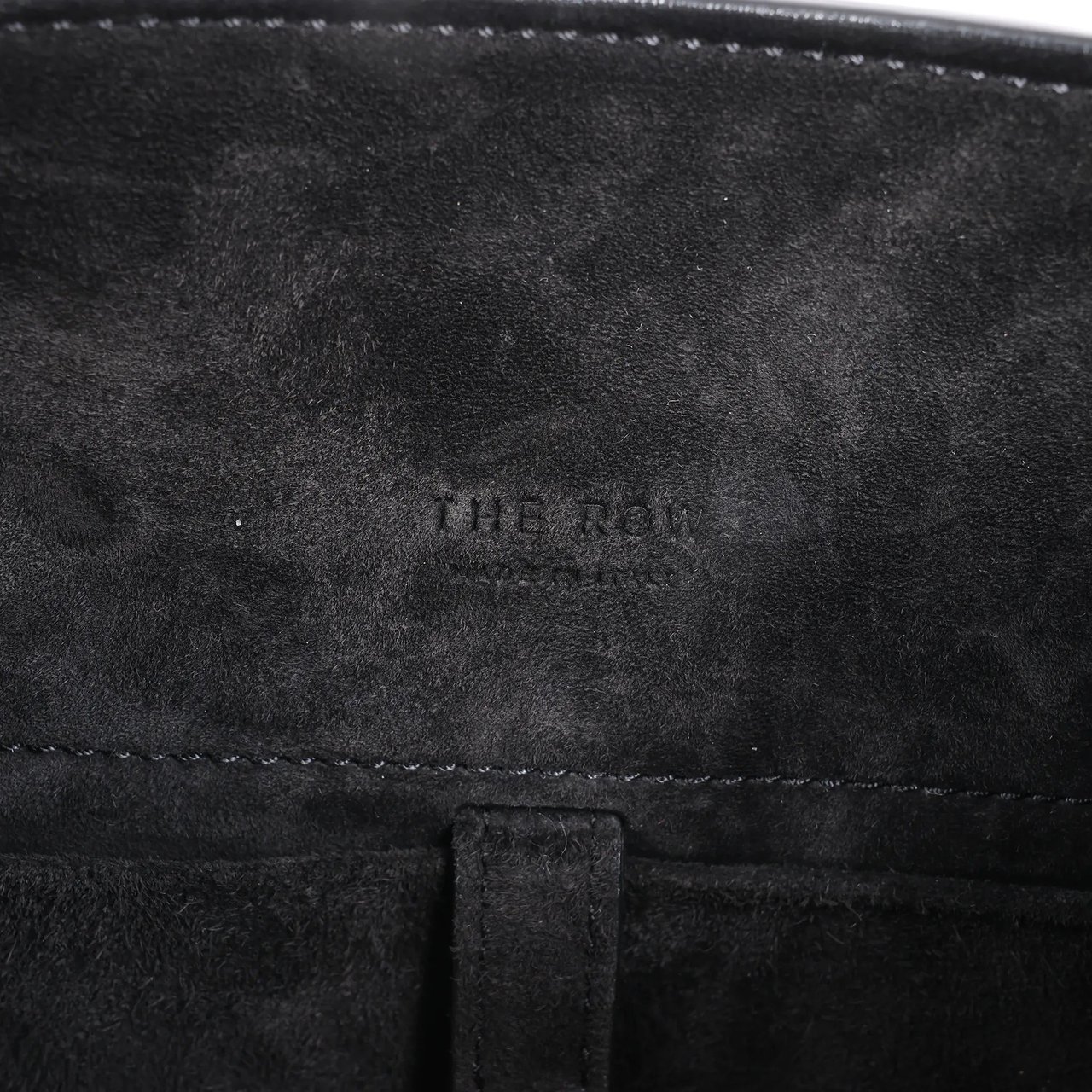 The Row The Row Soft Margaux 10 Suede 2Way Handbag in Black Zwart