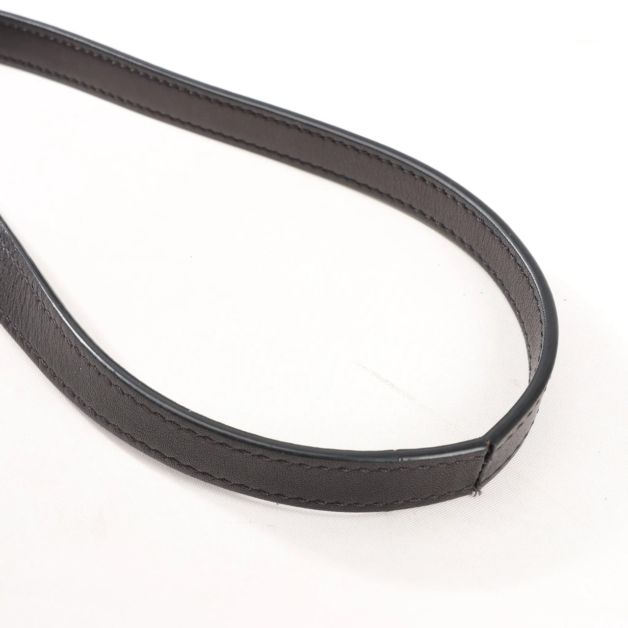 The Row The Row Soft Margaux 10 Leather 2Way Handbag in Black Zwart