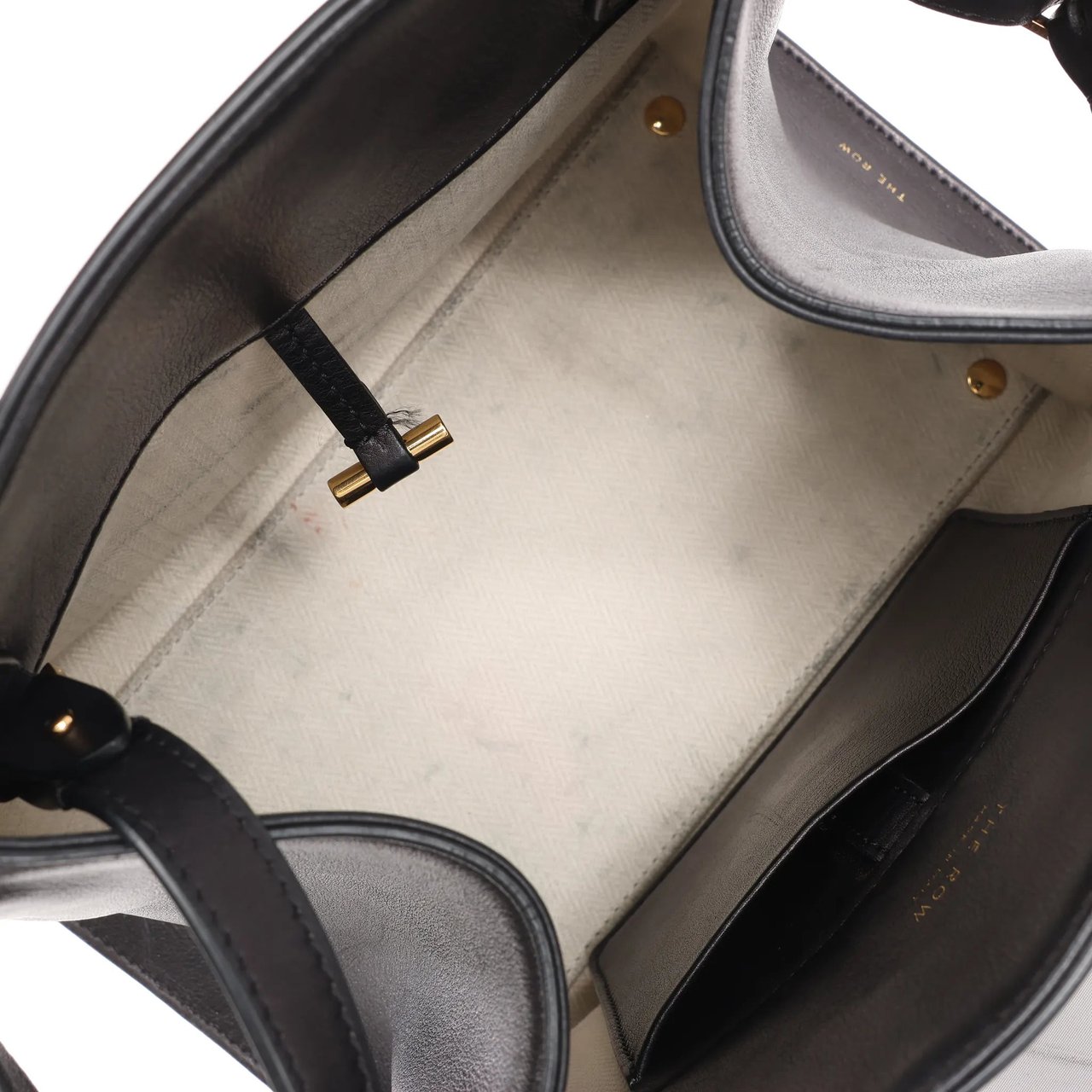 The Row The Row Soft Margaux 10 Leather 2Way Handbag in Black Zwart