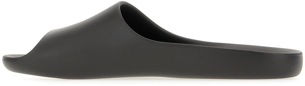 The Row The Row Black leather slippers Zwart
