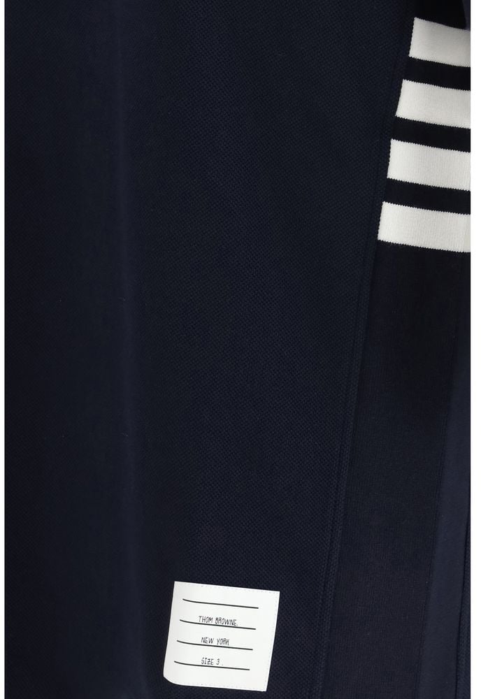 Thom Browne Short Sleeve Piqué Polo with Engineered Four-Bar Stripe Zwart