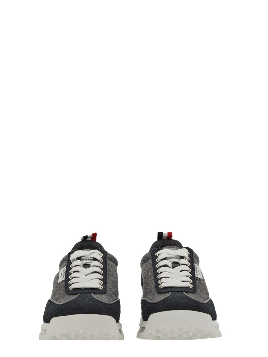 Thom Browne TECH RUNNER SNEAKER Grijs
