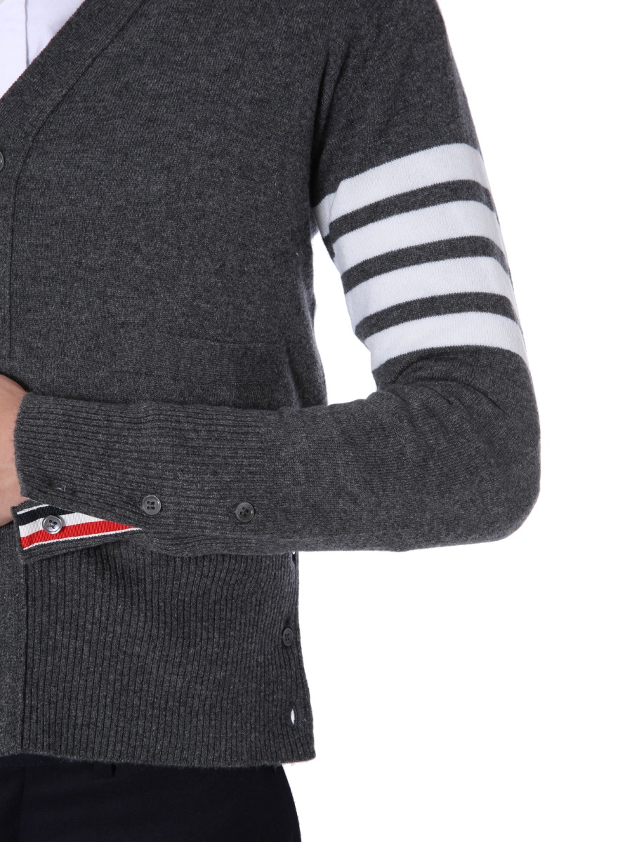Thom Browne V-NECK CARDIGAN Grijs