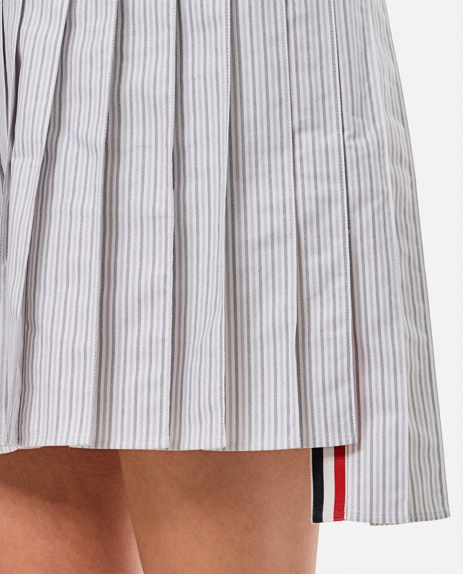Thom Browne Oxford Stripe Oversized Shirtdress with Asymmetric Pleat Detail Grijs