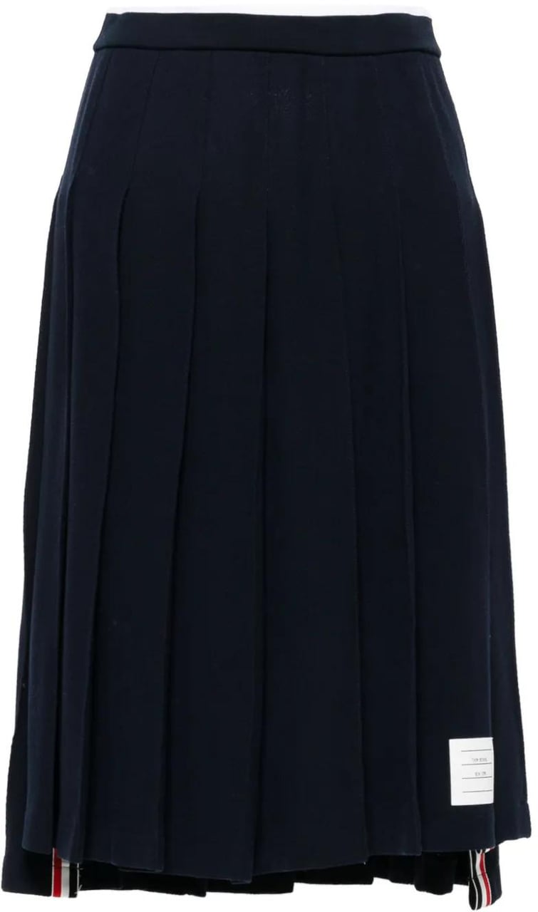 Thom Browne Bermuda Length Classic Pleated Skirt W/ Gg Tipping Zwart