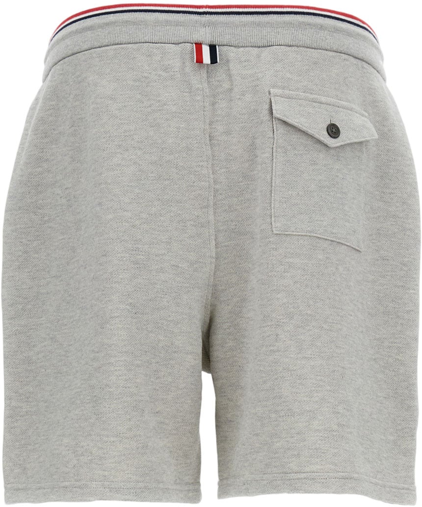 Thom Browne Tailored Grey Shorts with Minimalist Design Grijs