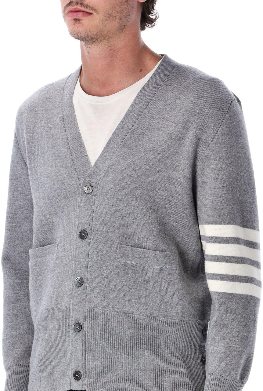 Thom Browne Milano Stitch V Neck Cardigan W/ 4 Bar I Lt Grey Lichtgrijs
