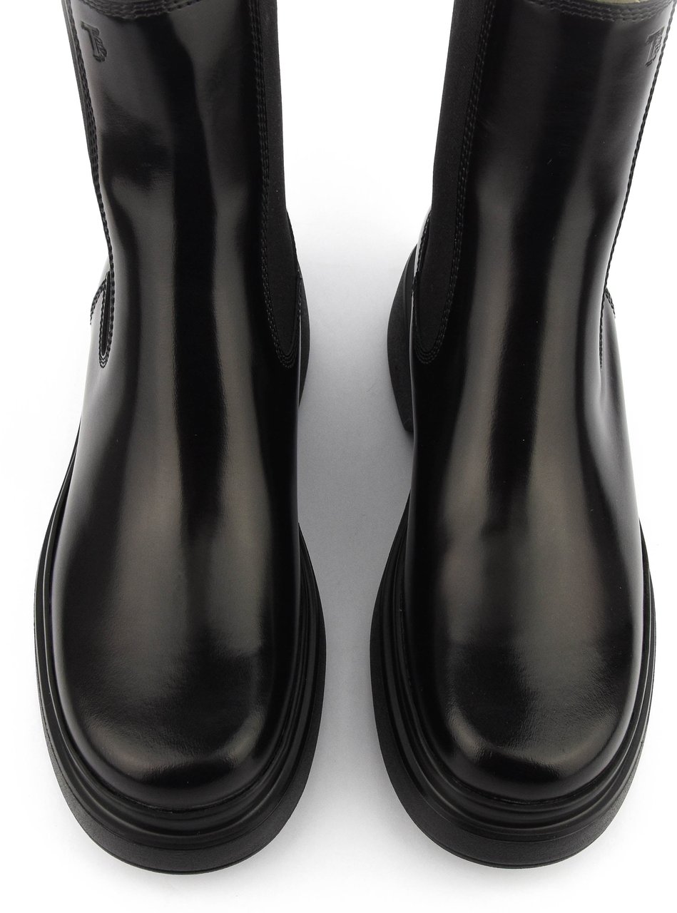 Tod's Chelaseaboot Black High Shine Zwart