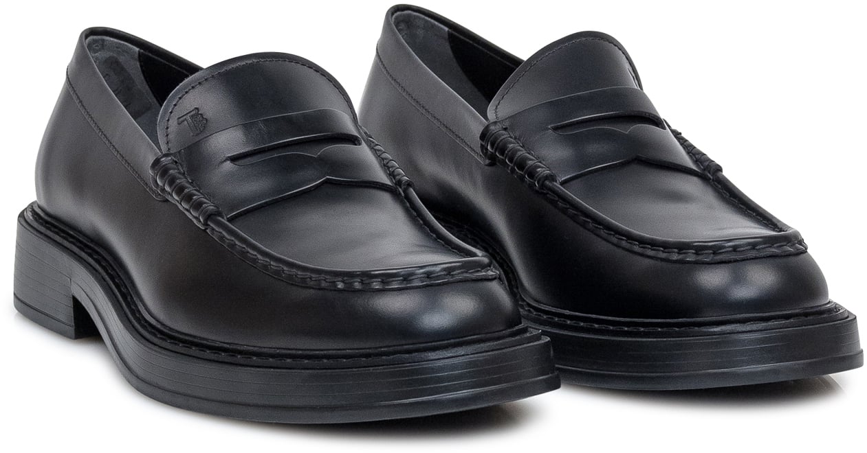 Tod's Mocassino in Pelle Zwart