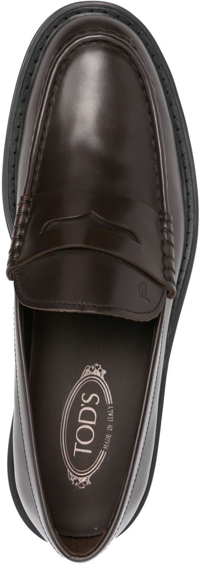 Tod's Flat Shoes Marrone Scuro Bruin