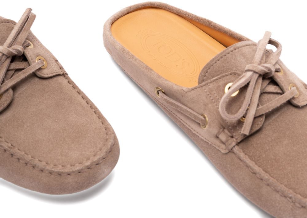 Tod's Flat Shoes Marrone Chiaro Bruin