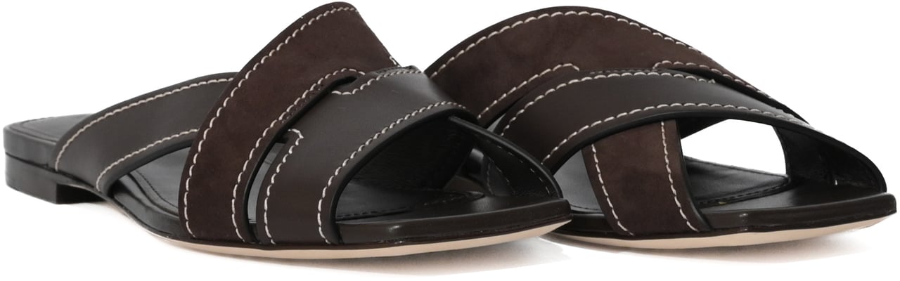 Tod's Sandals Palissandro Bruin
