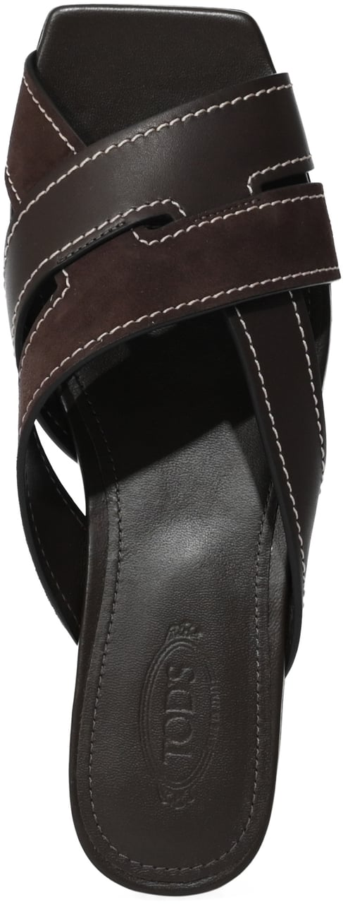 Tod's Sandals Palissandro Bruin