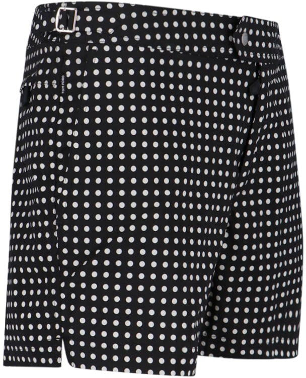 Tom Ford Minimalist Black Apparel With Smooth Texture And Clean Lines Zwart