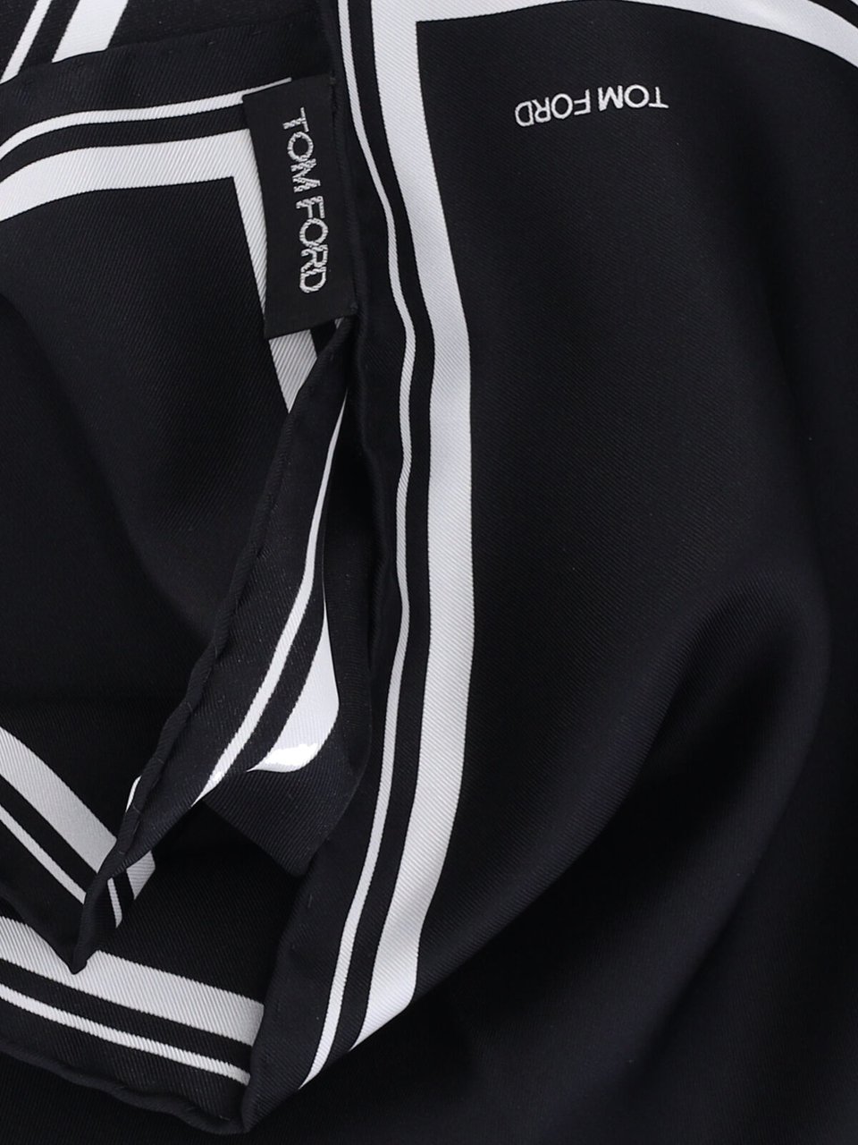 Tom Ford Contrast Detail Pocket Square – Black Zwart