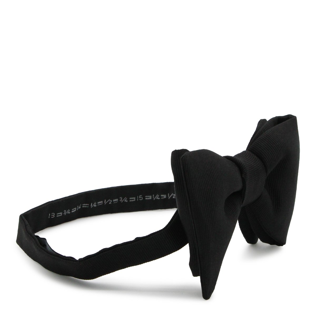 Tom Ford Silk Bow Tie with Adjustable Strap and Hook Closure Zwart