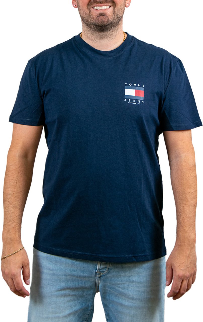 Tommy Jeans Tommy Jeans TJM Reg Flag Graph Bckprnt T Ext Blauw