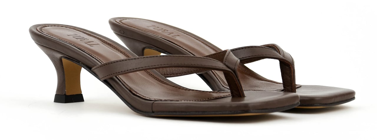 Toral Rocio Thong Sandal Brown Bruin