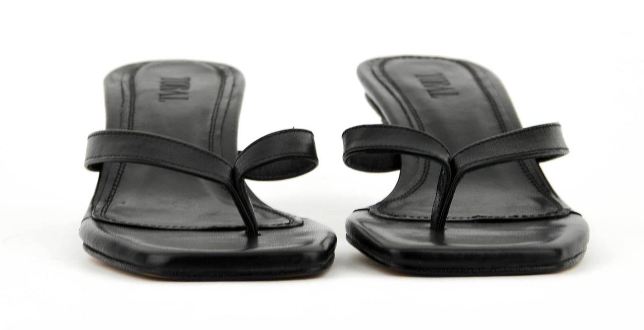 Toral Rocio Thong Sandal Black Zwart