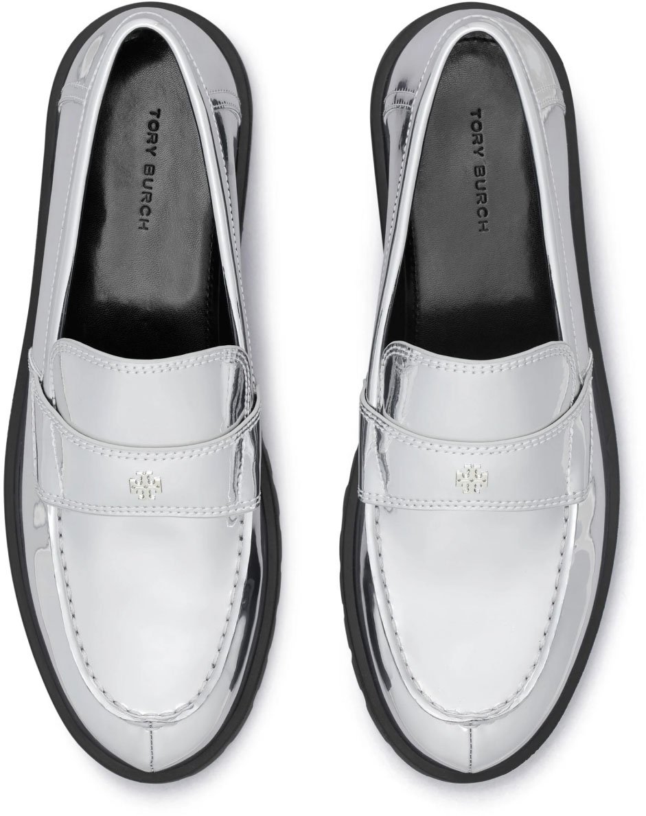 Tory Burch Mirrored Metallic Classic Logo Lug Loafers Zilver