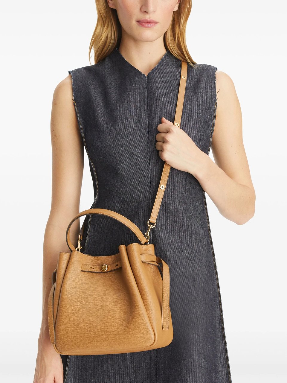 Tory Burch Brown Romy Textured Leather Bucket Bag Bruin