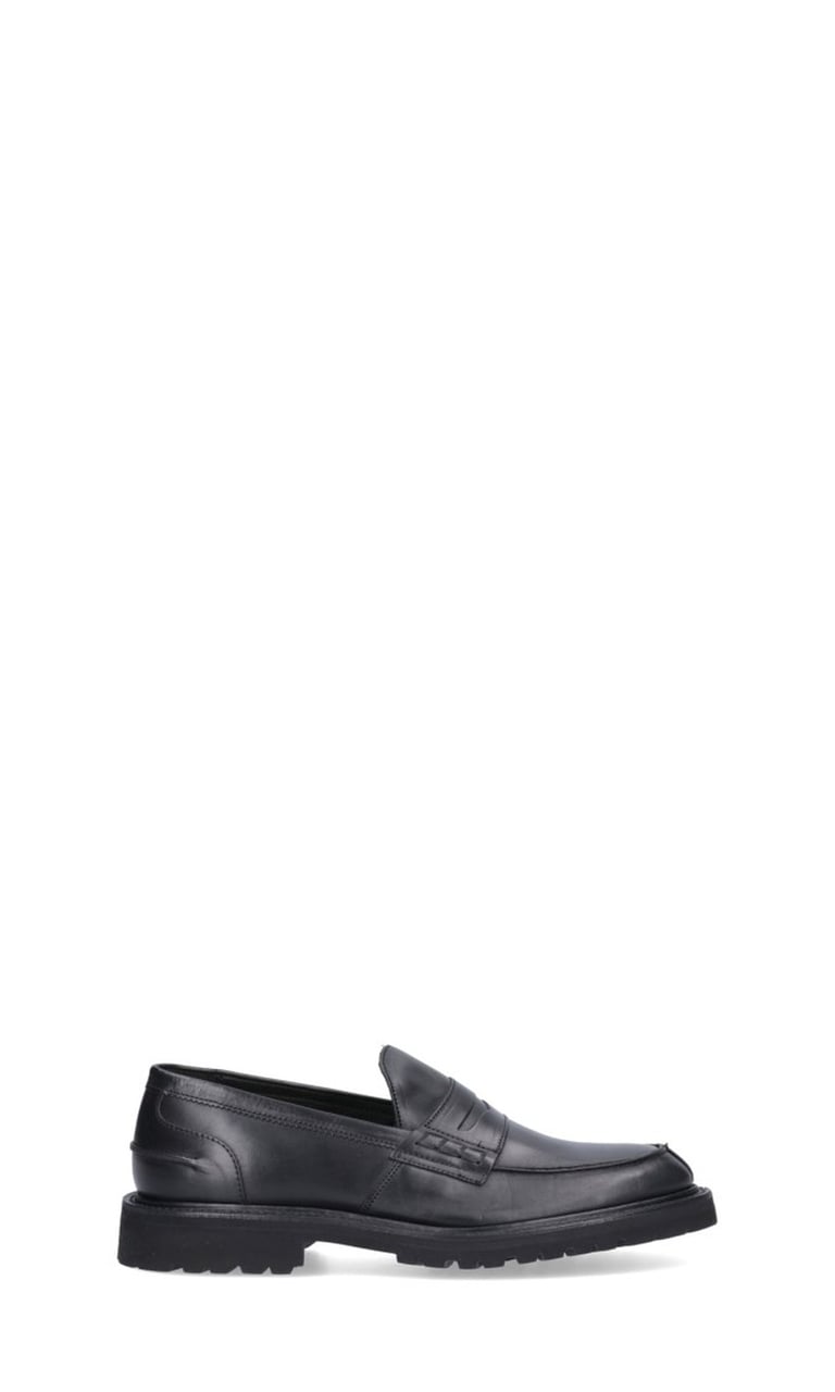 Tricker's Sleek Leather Penny Loafers With Sturdy Rubber Sole Zwart