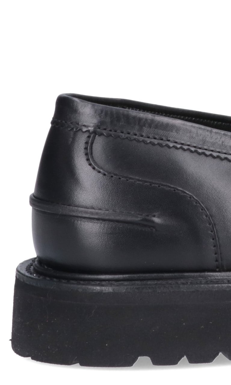 Tricker's Sleek Leather Penny Loafers With Sturdy Rubber Sole Zwart