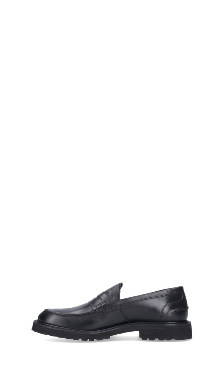 Tricker's Sleek Leather Penny Loafers With Sturdy Rubber Sole Zwart