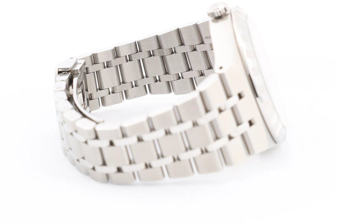 Tudor Tudor Royal 28500 50DM441 SS AT Black Dial Watch with Black Dial Zwart