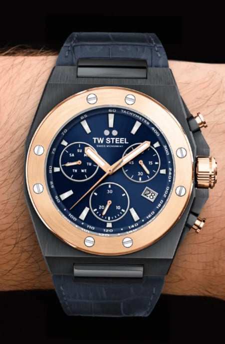 TW Steel TW Steel Horloge Heren CE4086 Chronograaf Staal met Zwarte Plating  en met Rosé Bezel. Divers