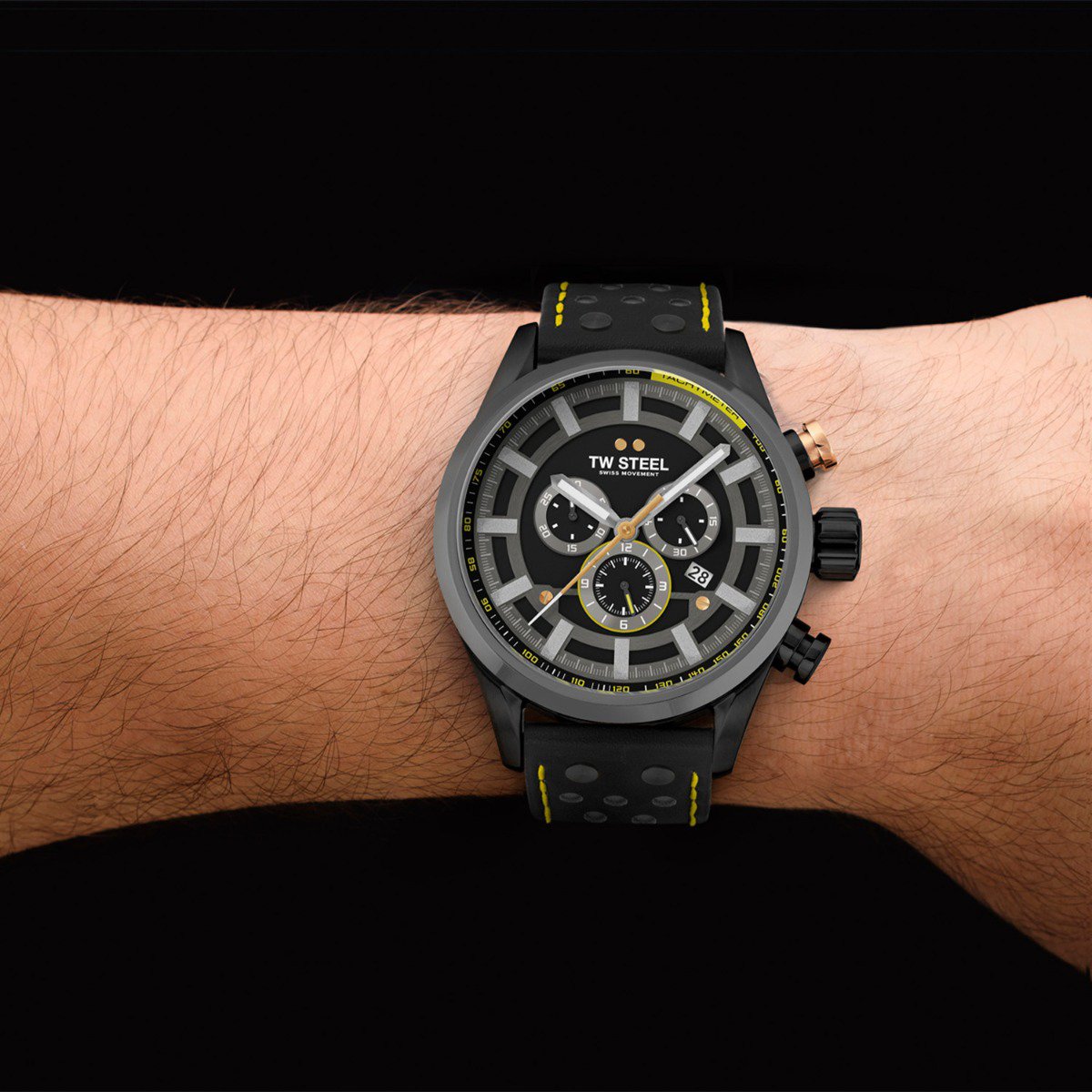 TW Steel TW Steel Horloge Heren SVS207 Staal 48mm met Zwart Plated Kast en Zwart leren horlogeband Zwart