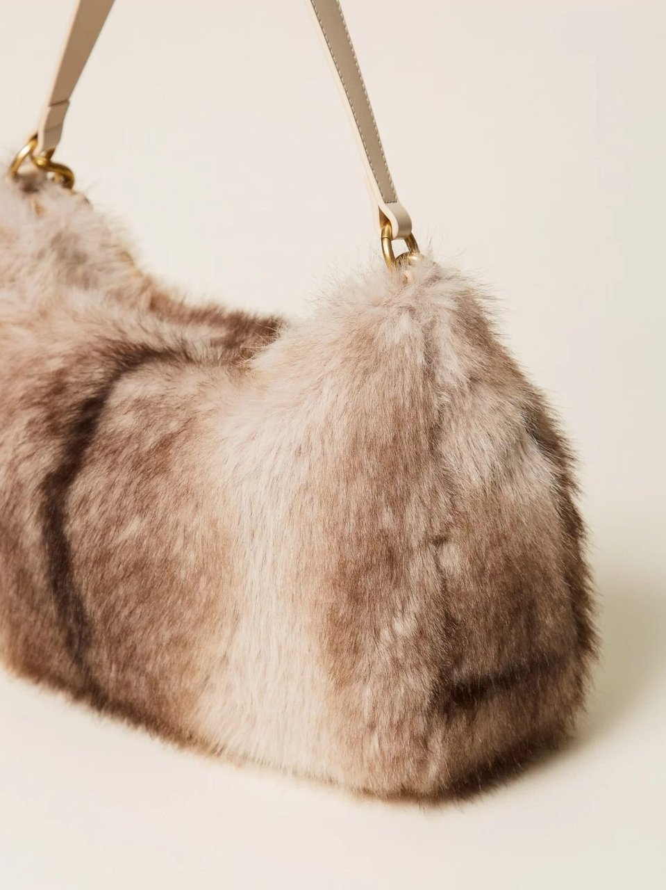 Twin-set Faux Fur Handbag with Gold-Tone Chain Detail Neutraal