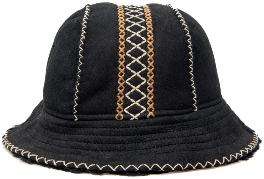 UGG Atherson Embroidered Sheepskin Bucket Hat Zwart