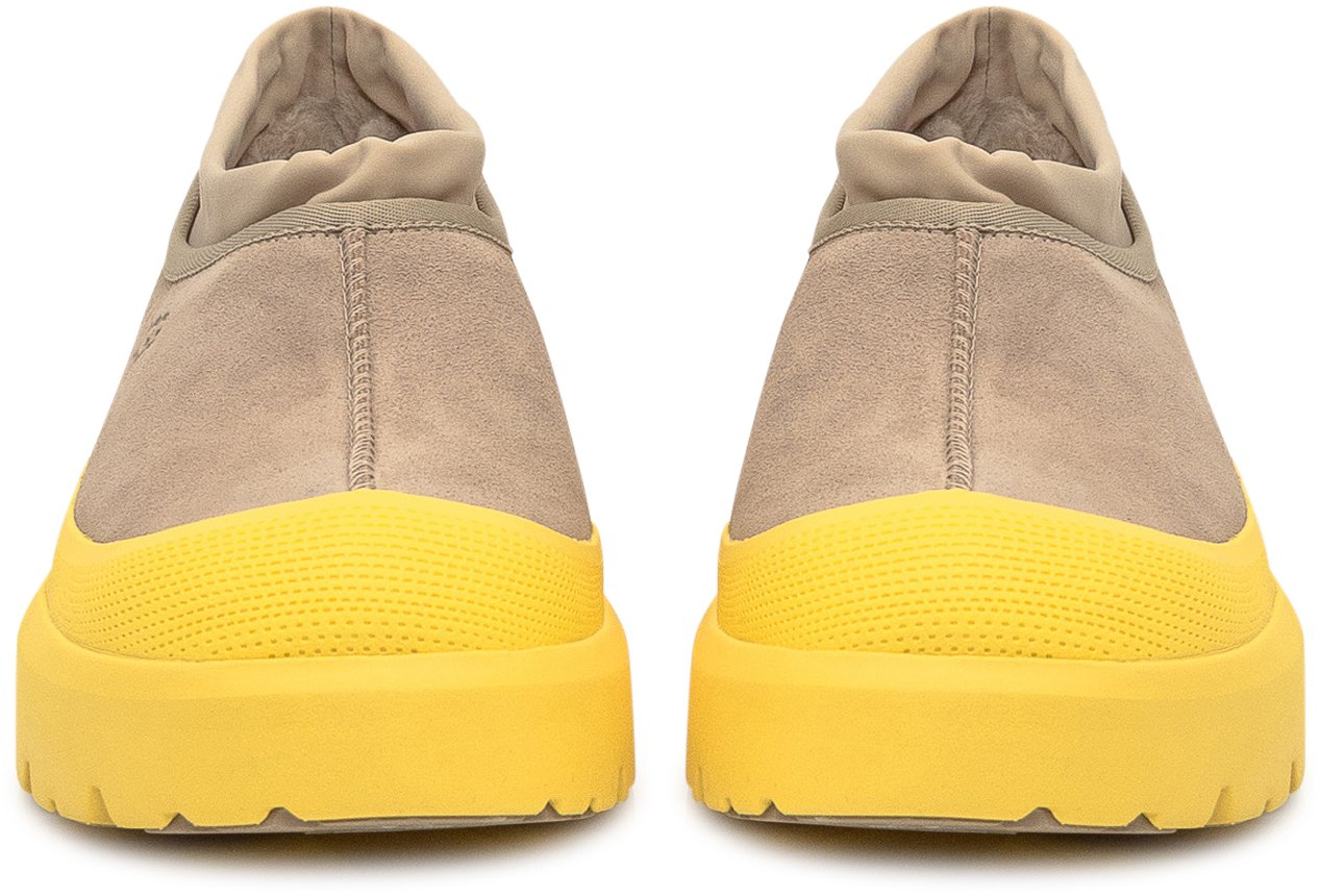 UGG UGG Sneakers Basse in Pelle Scamosciata Beige Geel