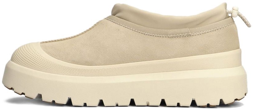 UGG Flat Shoes Yellow Geel