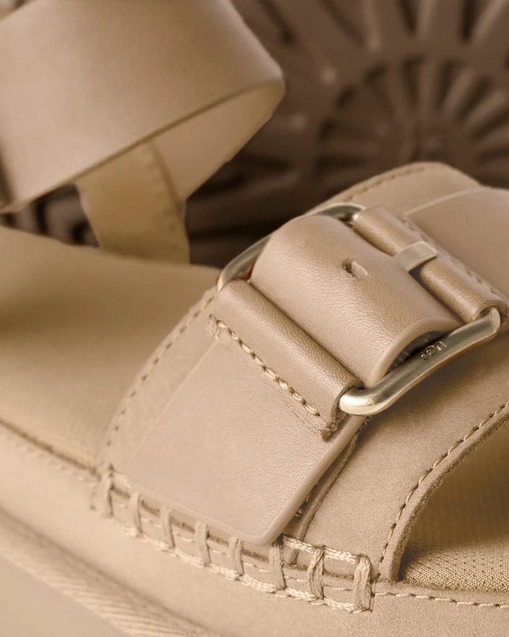 UGG Sandals Mustard Seed Geel