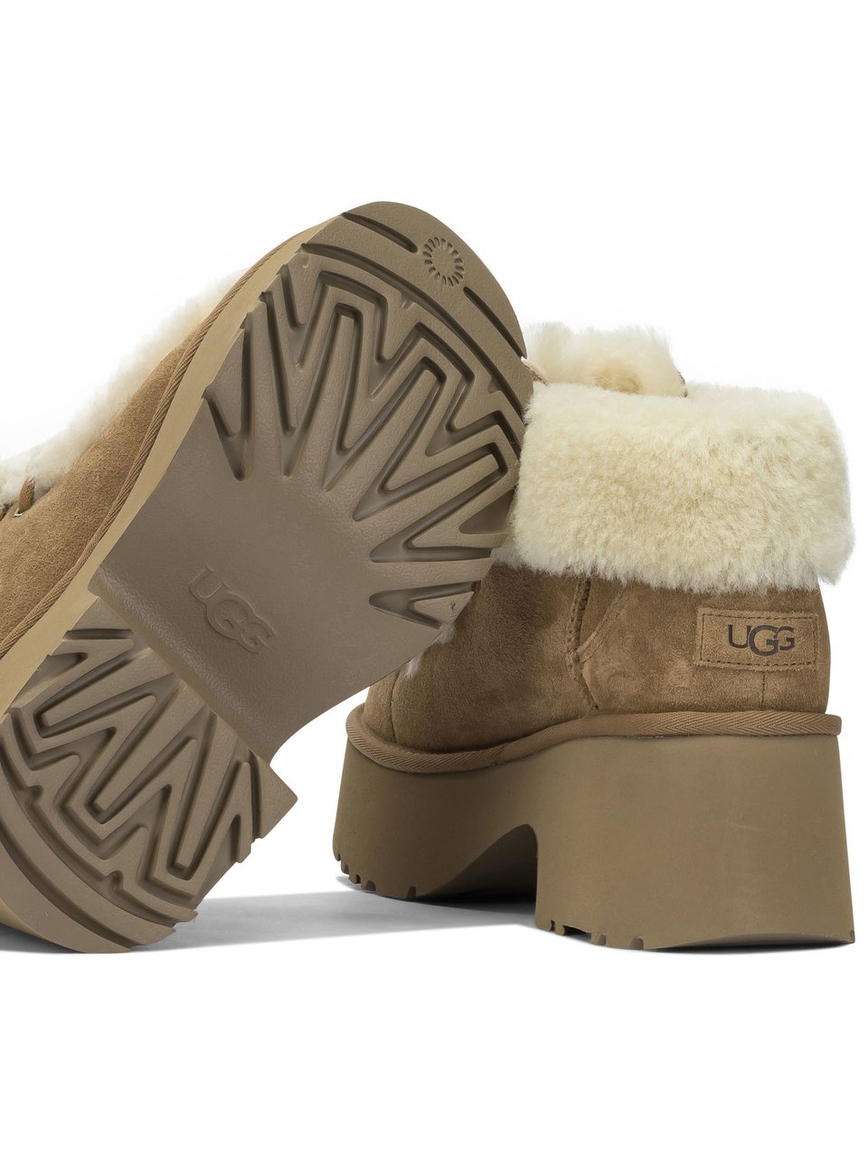UGG UGG Classic Esmee Lace Up Suede Boots Bruin