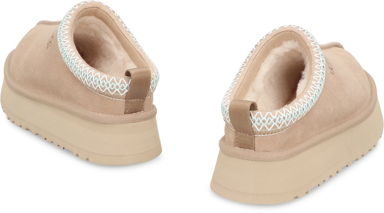 UGG Here's the translation of "Sabot Tazz II" from Italian (IT) to English (EN): "Sabot Tazz II" Neutraal