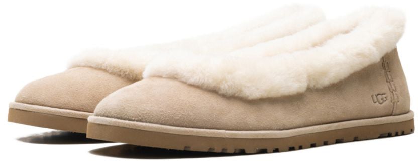 UGG Flat Shoes Beige Beige