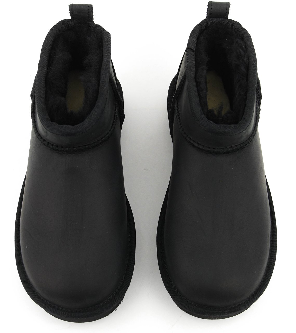 UGG Classic Ultra Mini Black Leather Zwart