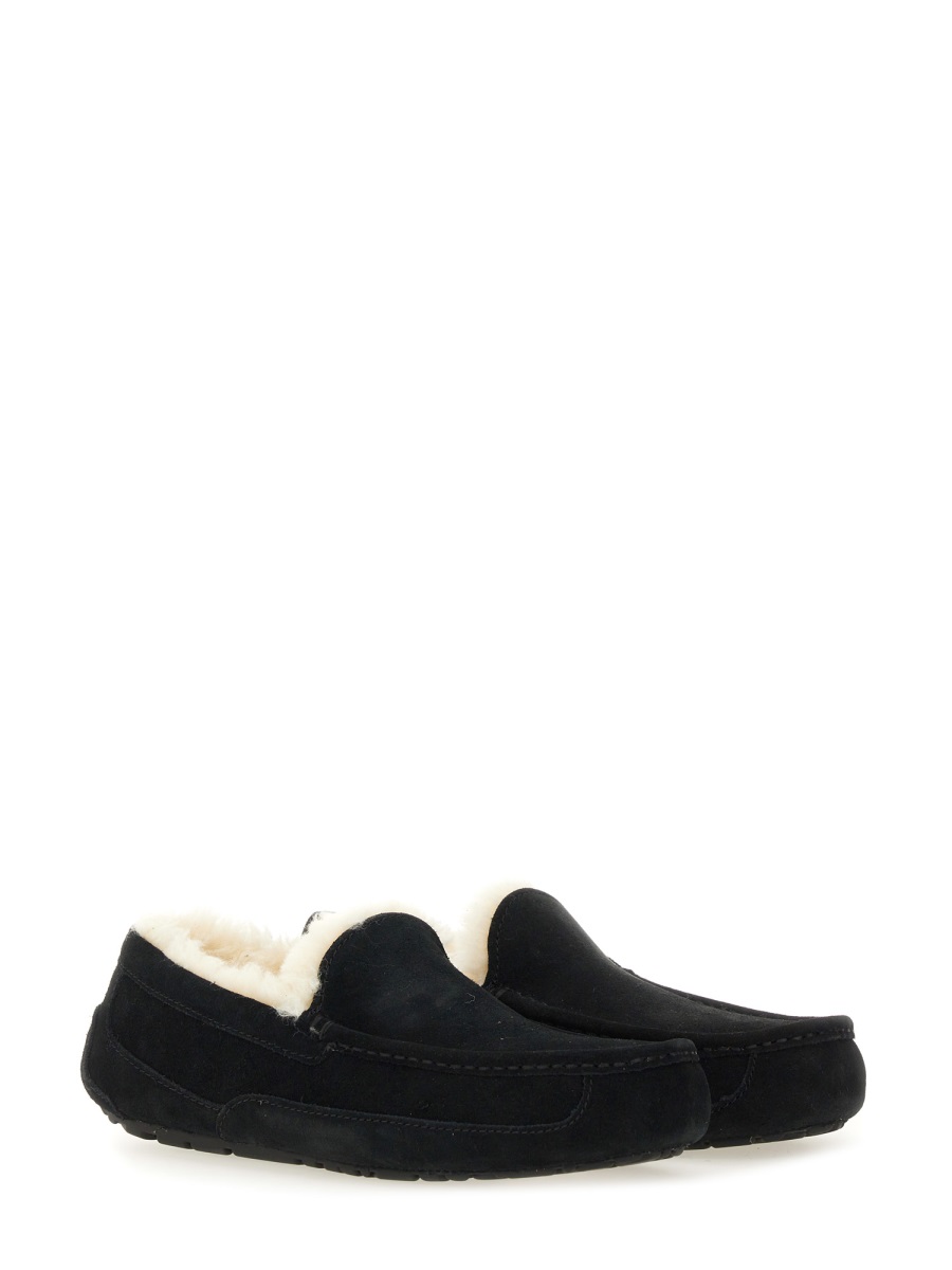 UGG SLIP-ON LOAFER "LINSCOT" Zwart