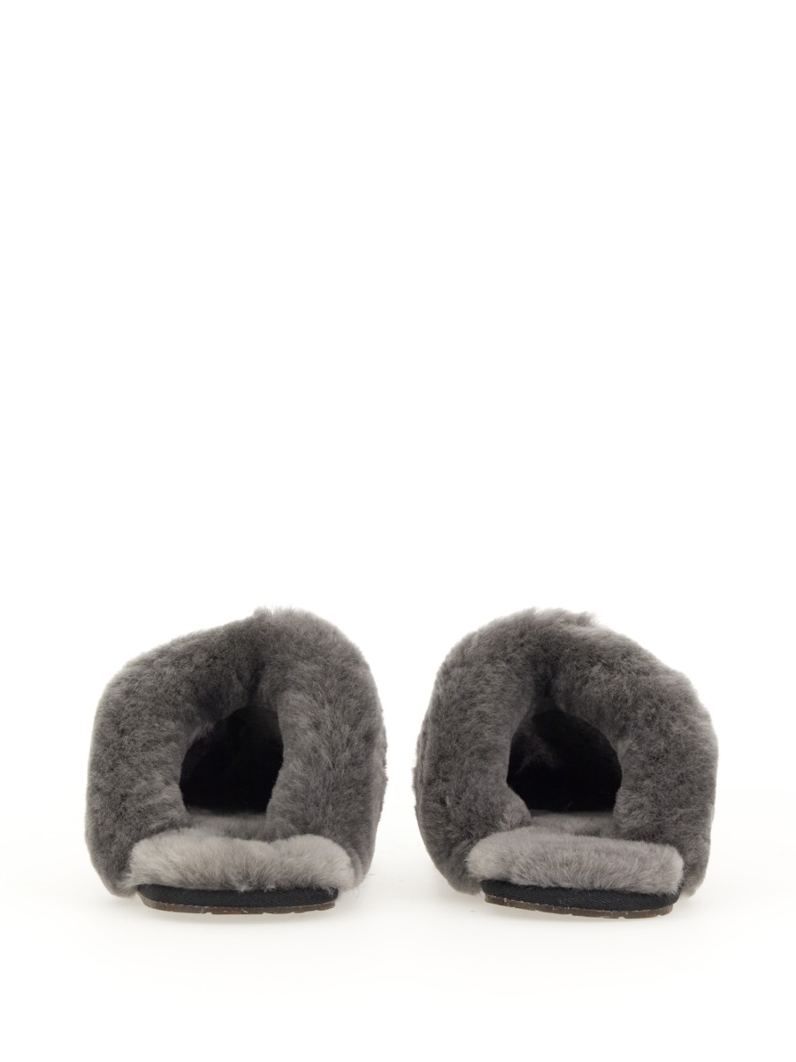 UGG SLIP-ON SANDAL "SCUFFETTE II" Zwart