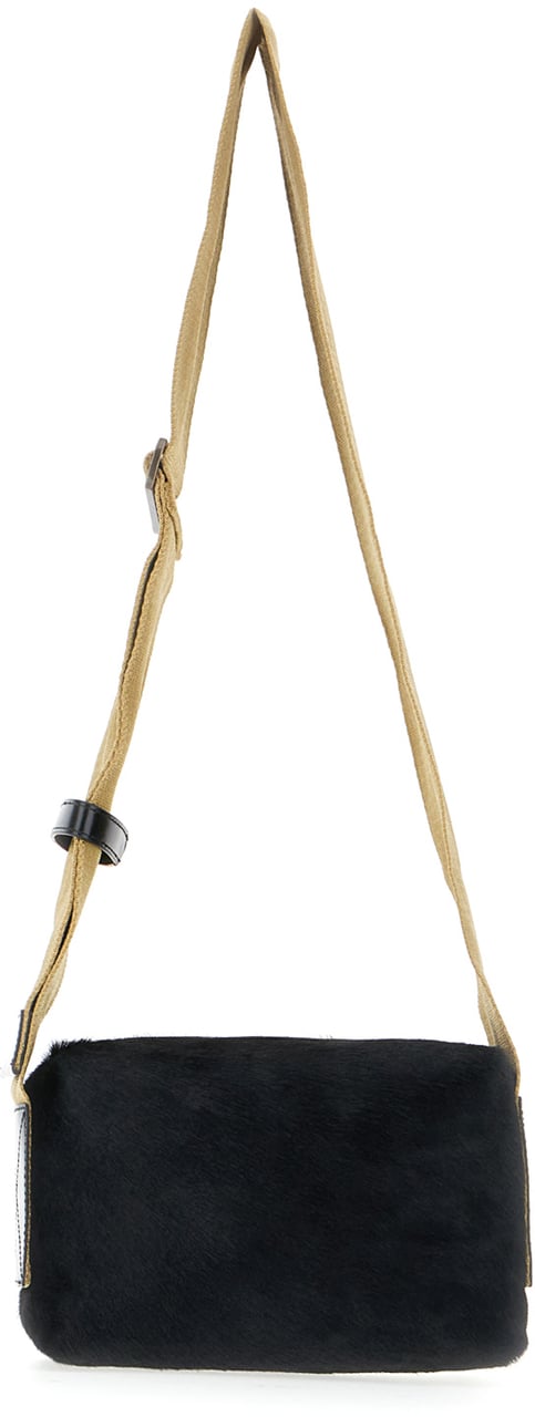 Uma Wang Black calf hair shoulder bag Zwart
